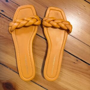 Loeffler Randall Jackson slide in clementine